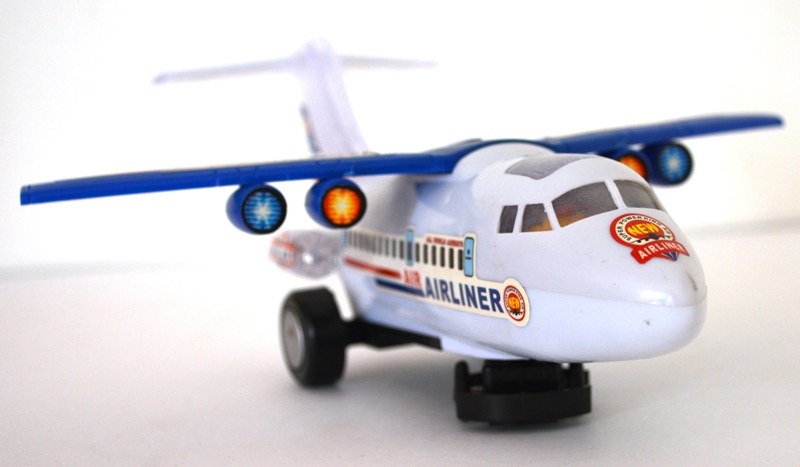 Игрушка самолет АН-124